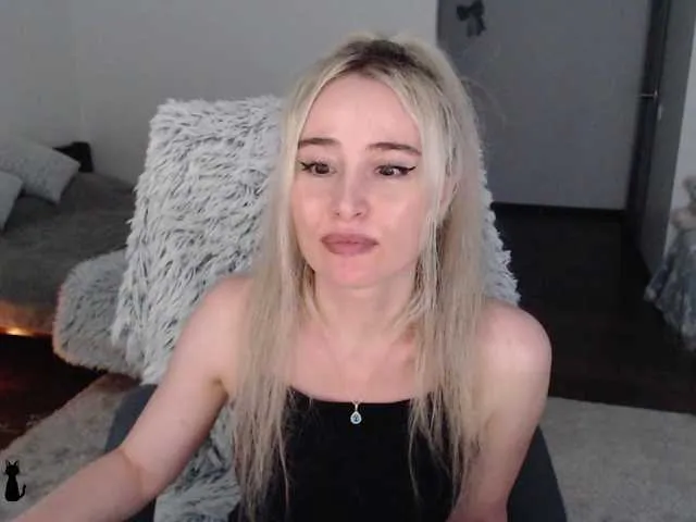 Live sex webcam photo for xyliganka777 #278233734