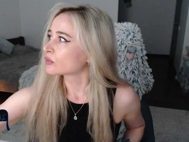 Live sex webcam photo for xyliganka777 #278243651