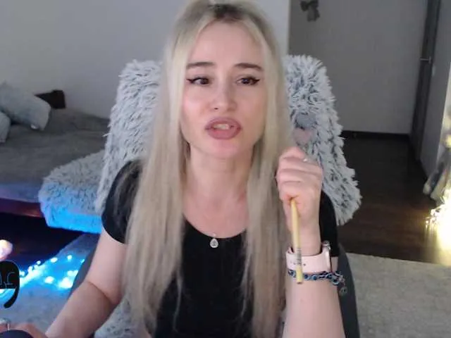 Live sex webcam photo for xyliganka777 #278250542