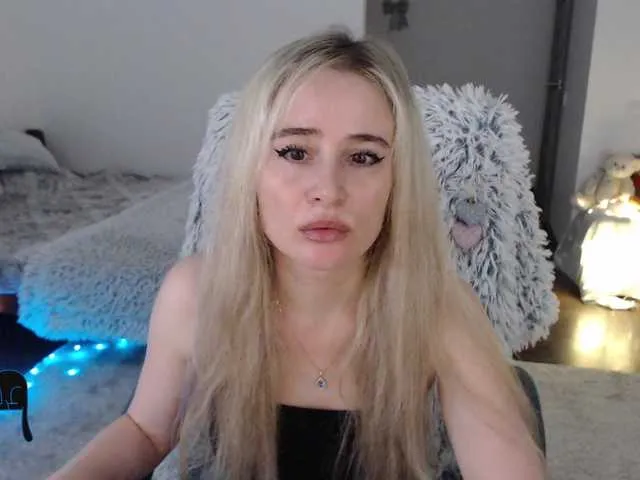 Live sex webcam photo for xyliganka777 #278309711