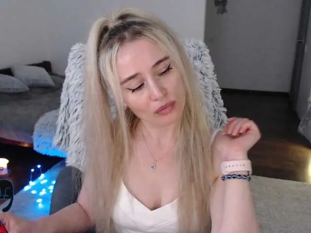 Live sex webcam photo for xyliganka777 #280115674