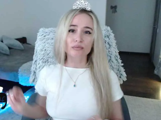 Live sex webcam photo for xyliganka777 #280897662