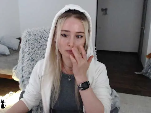 Live sex webcam photo for xyliganka777 #290011296