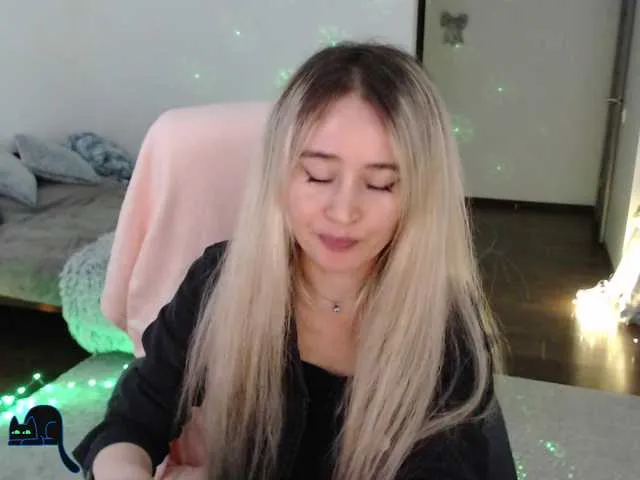 Live sex webcam photo for xyliganka777 #290129887