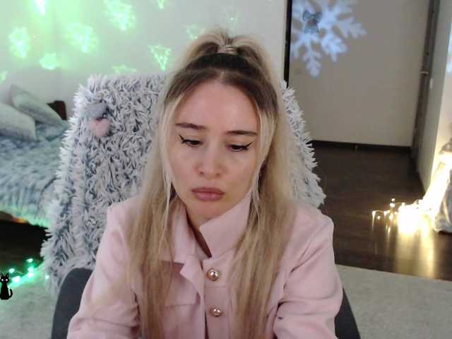 Live sex webcam photo for xyliganka777 #290181312