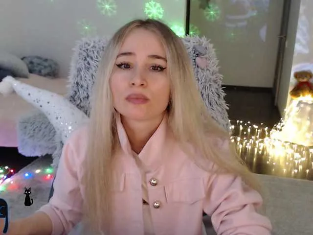 Live sex webcam photo for xyliganka777 #290246160