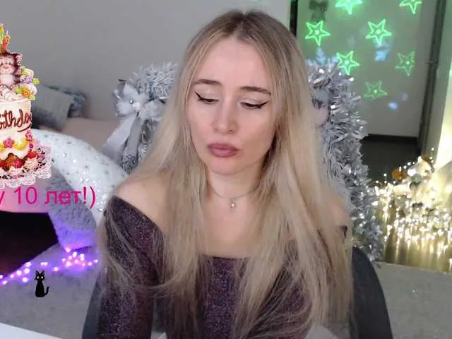 Live sex webcam photo for xyliganka777 #290289851