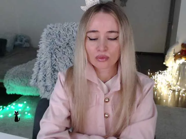 Live sex webcam photo for xyliganka777 #290456404