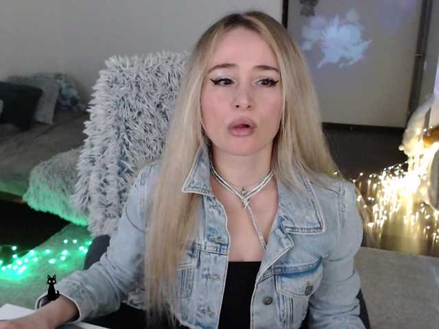 Live sex webcam photo for xyliganka777 #290498631