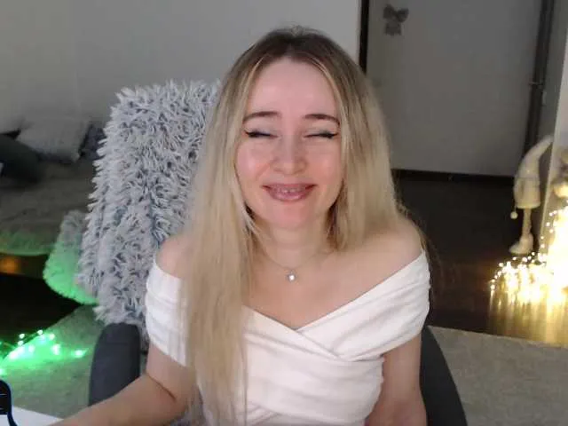 Live sex webcam photo for xyliganka777 #290666030