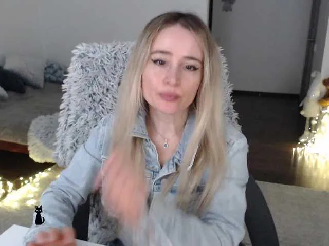 Live sex webcam photo for xyliganka777 #290754688