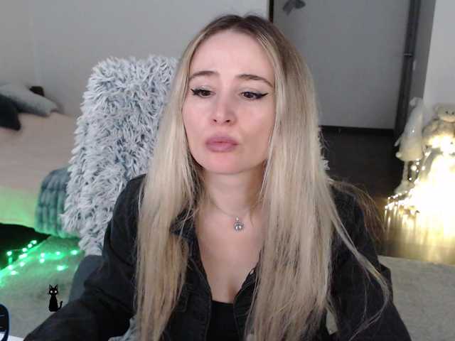 Live sex webcam photo for xyliganka777 #290761837