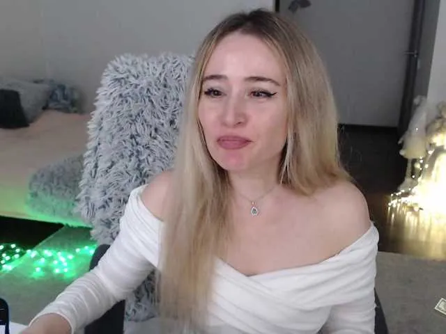 Live sex webcam photo for xyliganka777 #290776862