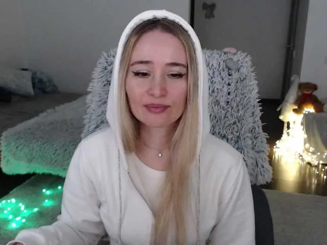 Live sex webcam photo for xyliganka777 #290858406