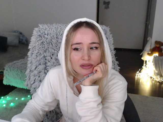 Live sex webcam photo for xyliganka777 #290880321