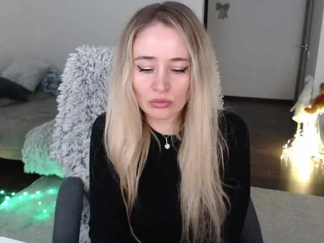 Live sex webcam photo for xyliganka777 #290900122