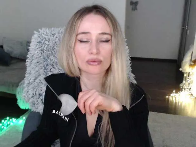 Live sex webcam photo for xyliganka777 #290917825