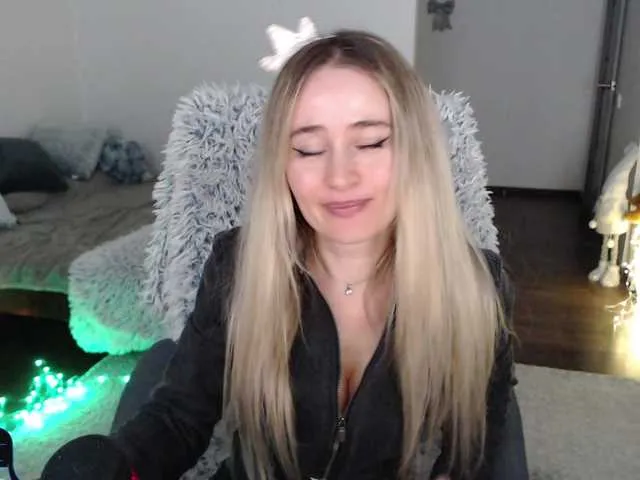 Live sex webcam photo for xyliganka777 #290981840