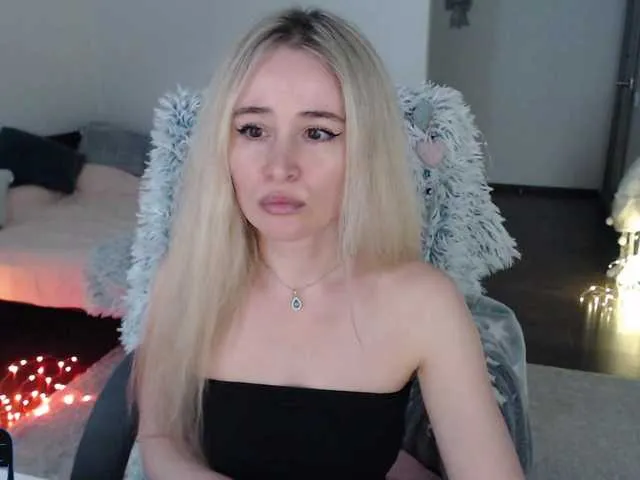 Live sex webcam photo for xyliganka777 #291310910