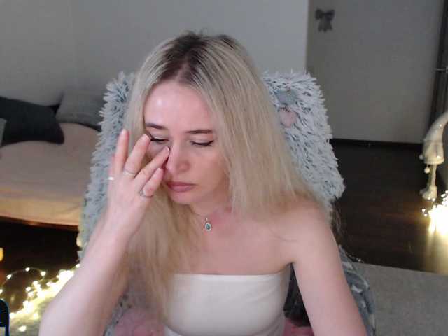 Live sex webcam photo for xyliganka777 #291408637