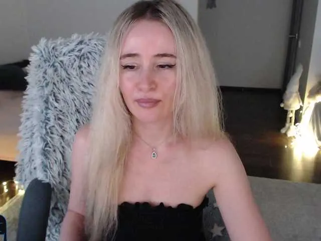 Live sex webcam photo for xyliganka777 #291429151