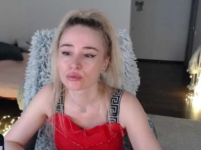 Live sex webcam photo for xyliganka777 #291477388