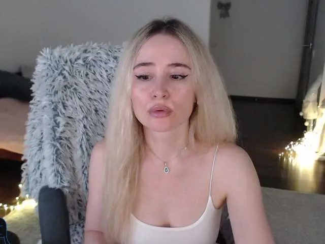 Live sex webcam photo for xyliganka777 #291484712