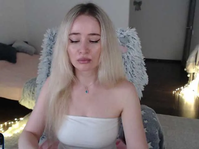 Live sex webcam photo for xyliganka777 #291498709