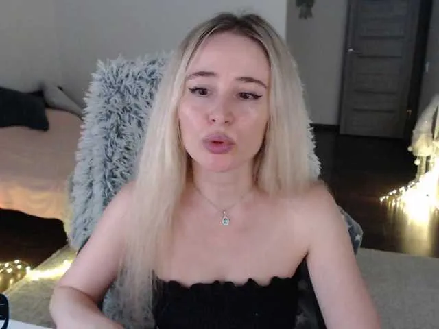 Live sex webcam photo for xyliganka777 #291510825