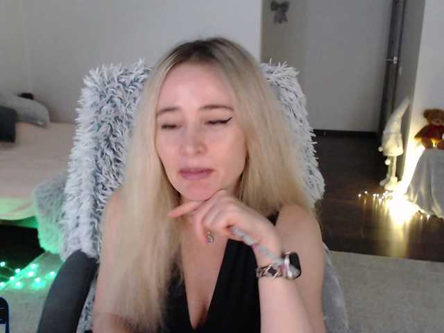 Live sex webcam photo for xyliganka777 #291539301