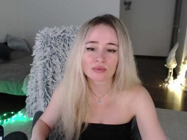 Live sex webcam photo for xyliganka777 #291667056