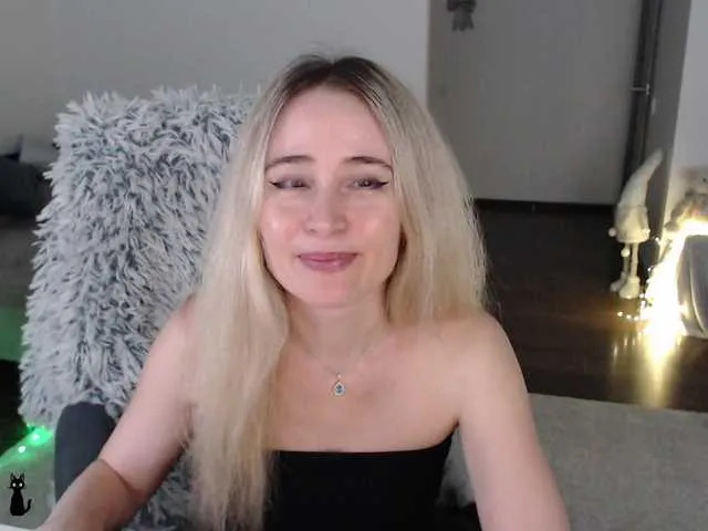 Live sex webcam photo for xyliganka777 #291711531