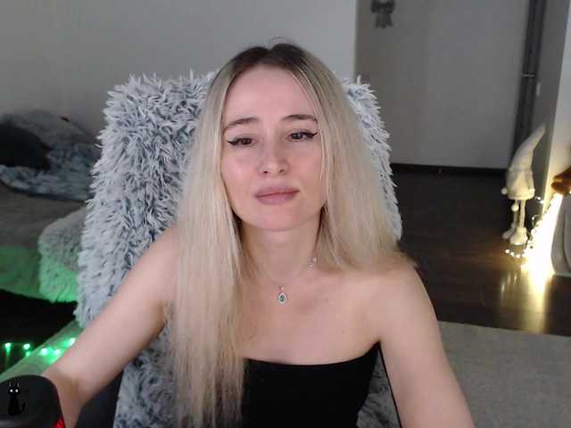 Live sex webcam photo for xyliganka777 #291730434