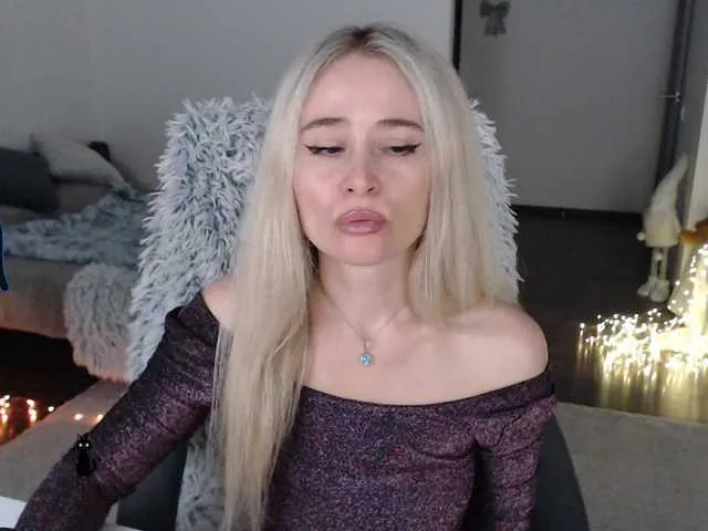 Live sex webcam photo for xyliganka777 #291964328