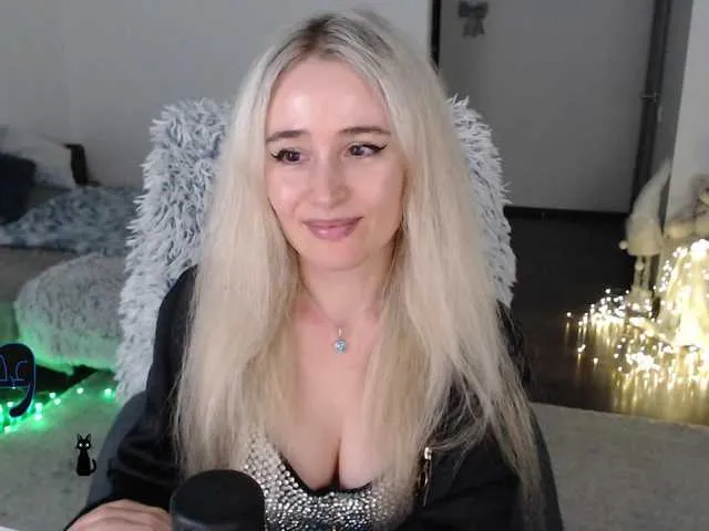 Live sex webcam photo for xyliganka777 #292031043