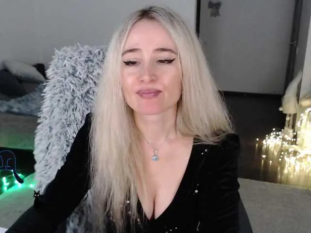 Live sex webcam photo for xyliganka777 #292058451