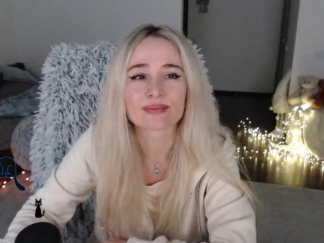 Live sex webcam photo for xyliganka777 #292092695