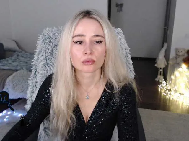 Live sex webcam photo for xyliganka777 #292146894