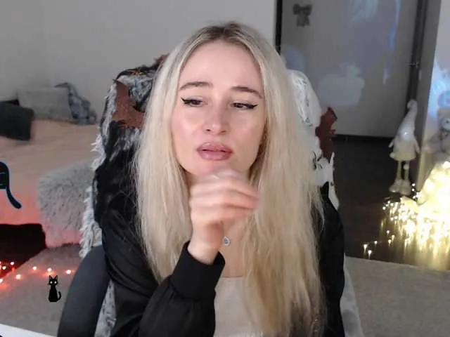 Live sex webcam photo for xyliganka777 #292204189