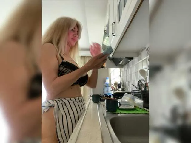 Live sex webcam photo for yaaniii #277791313