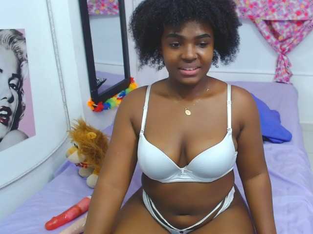 Live sex webcam photo for yadhi-smith #276162136