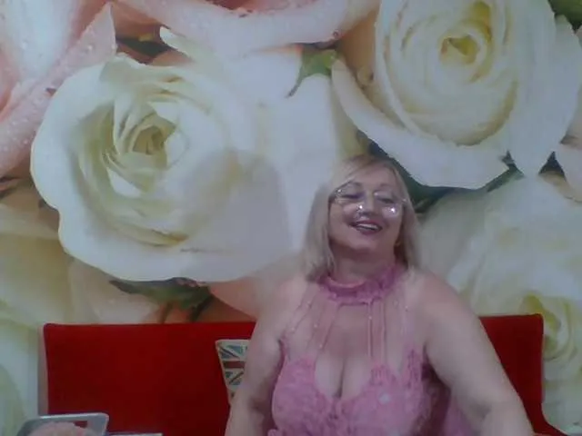 Live sex webcam photo for yakameliya #291090923