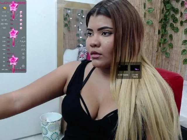 Live sex webcam photo for yalashows #275258744