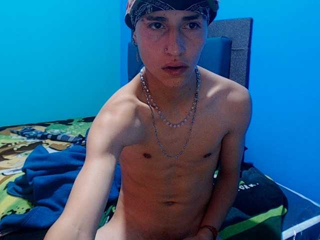 Live sex webcam photo for yeidhht #277848714