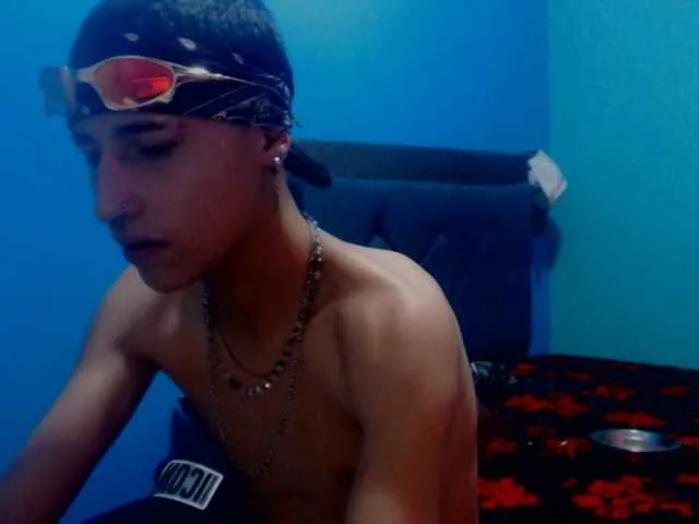 Live sex webcam photo for yeidhht #277922740