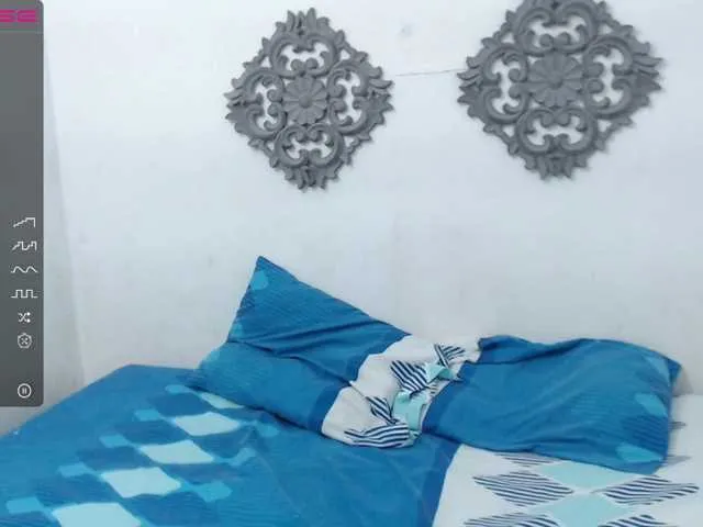 Live sex webcam photo for yeilo023 #275522615