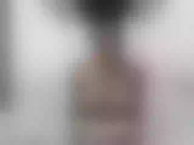 Live sex webcam photo for yeilo023 #275558615