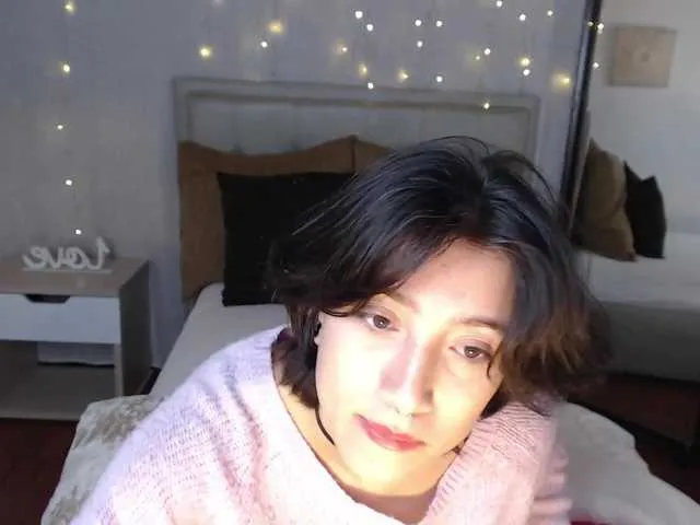 Live sex webcam photo for yellowblannk #272499721