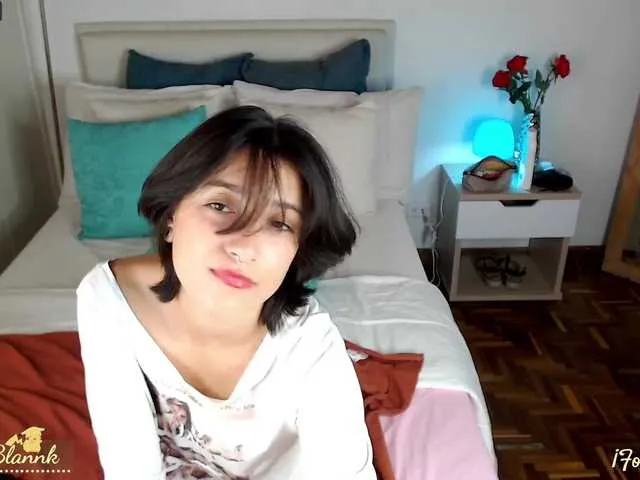 Live sex webcam photo for yellowblannk #272622160