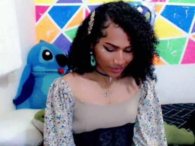 Live sex webcam photo for yennycuteh #290245048